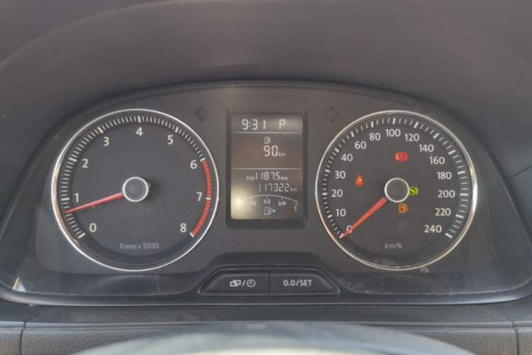 Used Volkswagen Lavida 2013 1.4TSI DSG Comfort Edition Instrument Cluster