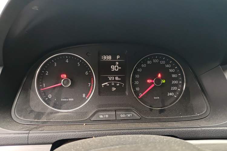 Used Volkswagen Lavida 2013 Restyled Classic 1.6L Automatic Comfort Edition Instrument Cluster