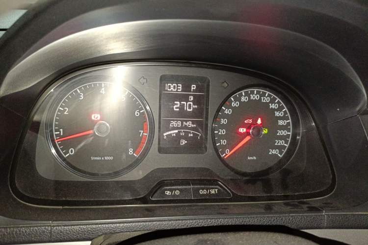 Used Volkswagen Lavida 2013 Revised Classic 1.6L Automatic Fashion Edition Instrument Cluster
