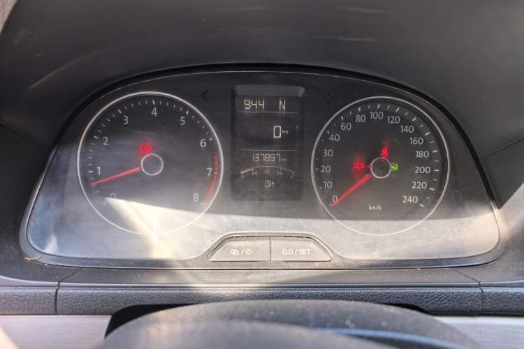 Used Volkswagen Lavida 2013 Restyled Classic 1.6L Automatic Comfort Edition Instrument Cluster
