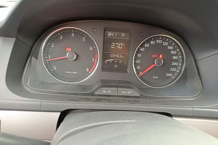 Used Volkswagen Lavida 2013 Restyled Classic 1.6L Automatic Comfort Edition Instrument Cluster