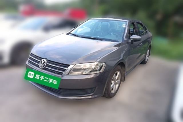 Used Volkswagen Lavida 2013 1.6L Manual Fashion Edition