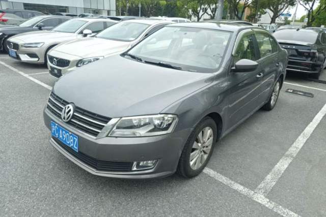 Used Volkswagen Lavida 2013 1.6L Manual Comfort Edition