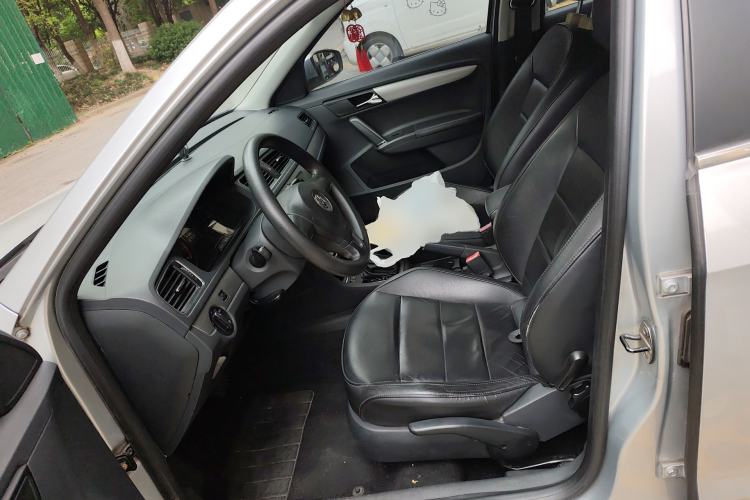 Used Volkswagen Lavida 2013 1.6L Automatic Comfort Edition Left Front Seat