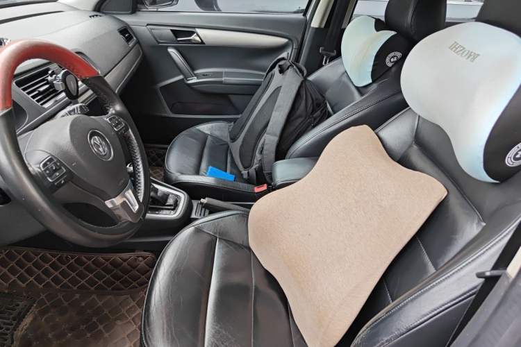 Used Volkswagen Lavida 2013 1.4TSI DSG Comfort Edition Left Front Seat