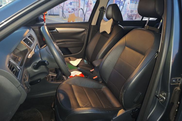 Used Volkswagen Lavida 2013 1.6L Manual Comfort Edition Left Front Seat