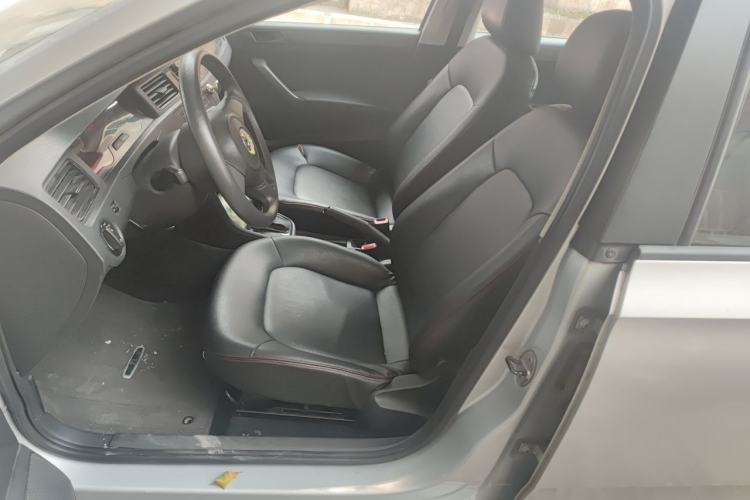 Used Volkswagen Lavida 2013 Revised Classic 1.6L Automatic Fashion Edition Left Front Seat