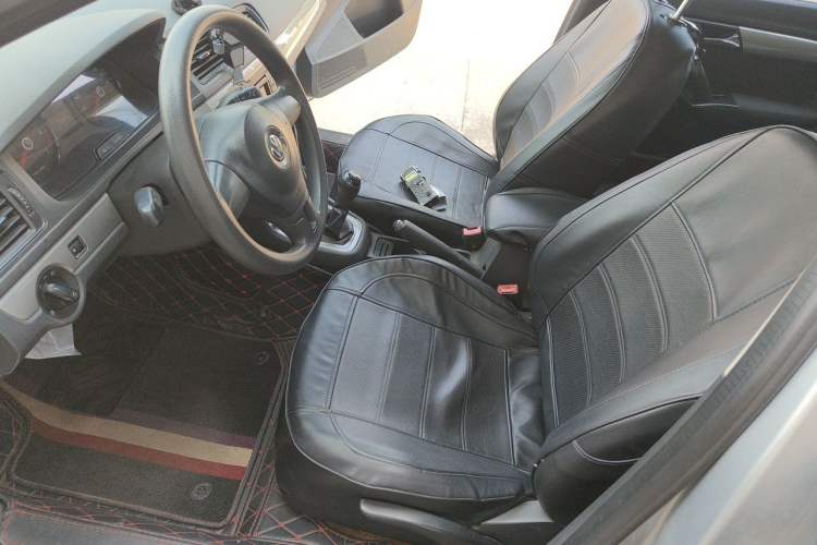 Used Volkswagen Lavida 2013 1.6L Manual Fashion Edition Left Front Seat
