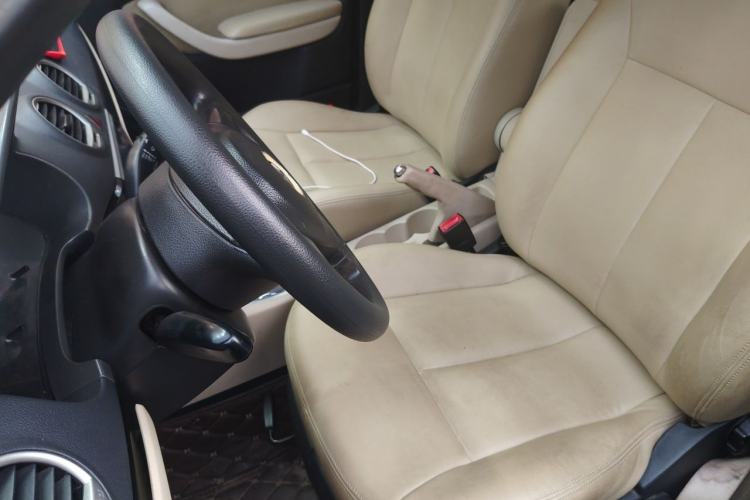 Used Volkswagen Lavida 2013 Classic 1.6L Automatic Fashion Edition Left Front Seat