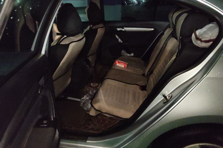 Used Volkswagen Lavida 2013 Revised Classic 1.6L Automatic Fashion Edition Left Rear Seat