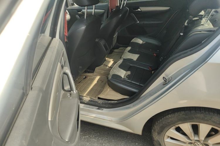 Used Volkswagen Lavida 2013 1.4TSI DSG Comfort Edition Left Rear Seat