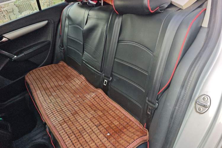 Used Volkswagen Lavida 2013 1.6L Automatic Comfort Edition Left Rear Seat