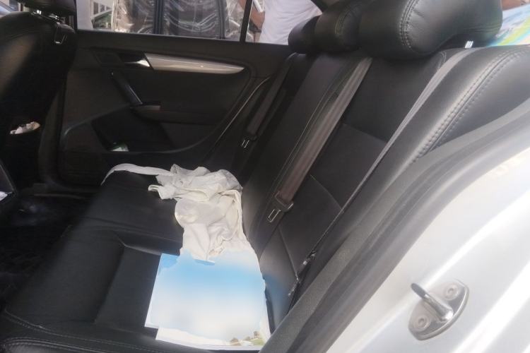 Used Volkswagen Lavida 2013 1.6L Automatic Fashion Edition Left Rear Seat