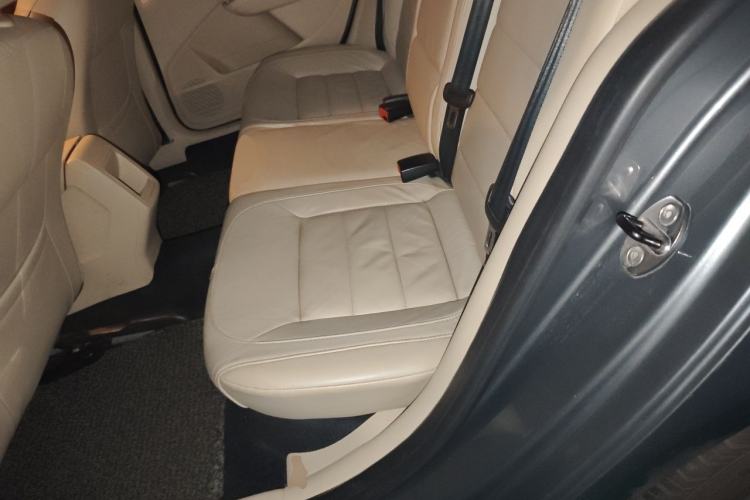 Used Volkswagen Lavida 2013 1.6L Automatic Comfort Edition Left Rear Seat