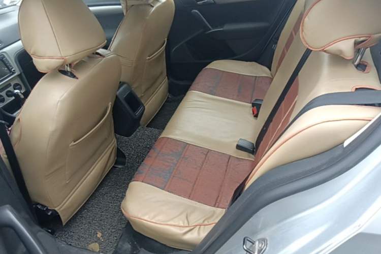 Used Volkswagen Lavida 2013 Revised Classic 1.6L Automatic Fashion Edition Left Rear Seat