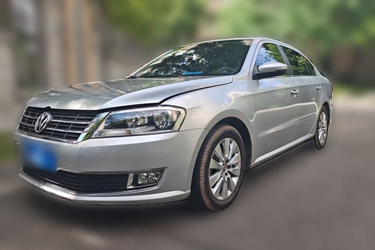 Used Volkswagen Lavida 2013 Restyled Classic 1.6L Manual Comfort Edition Guazi used car, China used car export, Used car for sale, Used  cars, Cheapest cars for sale