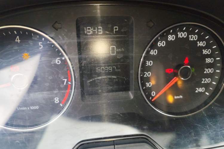 Used Volkswagen Lavida 2013 Restyled Classic 1.6L Automatic Comfort Edition Odometer Close Up