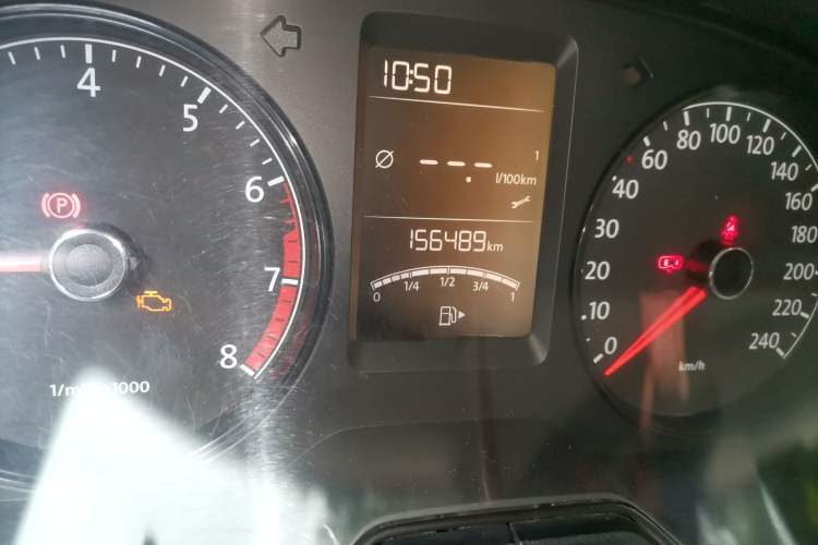 Used Volkswagen Lavida 2013 Revised Classic 1.6L Automatic Fashion Edition Odometer Close Up