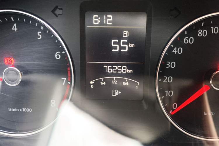 Used Volkswagen Lavida 2013 Restyled Classic 1.6L Manual Comfort Edition Odometer Close Up