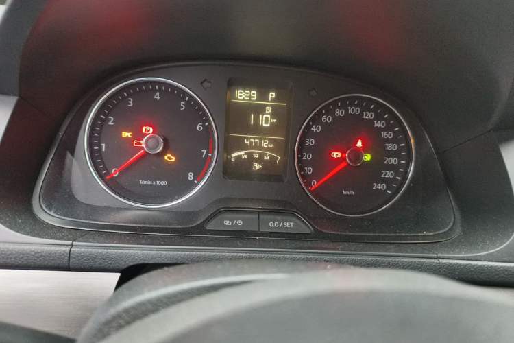 Used Volkswagen Lavida 2013 Restyled Classic 1.6L Automatic Comfort Edition Odometer Close Up