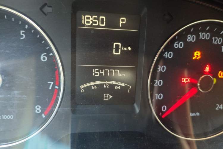 Used Volkswagen Lavida 2013 Restyled Classic 1.6L Automatic Comfort Edition Odometer Close Up