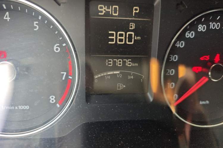 Used Volkswagen Lavida 2013 Restyled Classic 1.6L Automatic Comfort Edition Odometer Close Up