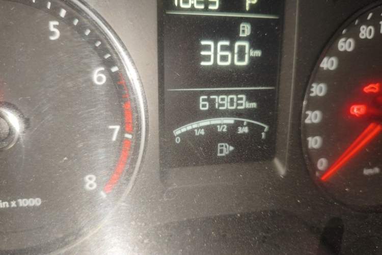 Used Volkswagen Lavida 2013 Restyled Classic 1.6L Automatic Comfort Edition Odometer Close Up