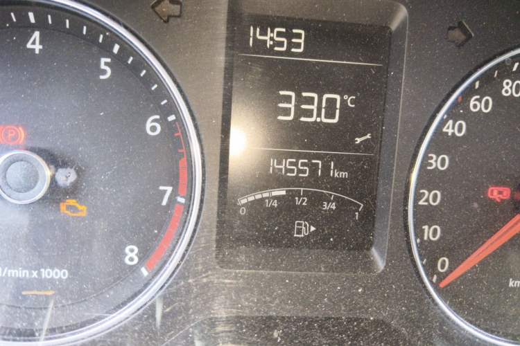 Used Volkswagen Lavida 2013 Restyled Classic 1.6L Automatic Comfort Edition Odometer Close Up
