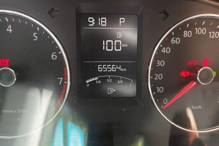 Used Volkswagen Lavida 2013 Restyled Classic 1.6L Automatic Comfort Edition Odometer Close Up
