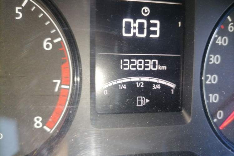 Used Volkswagen Lavida 2013 Revised Classic 1.6L Automatic Fashion Edition Odometer Close Up