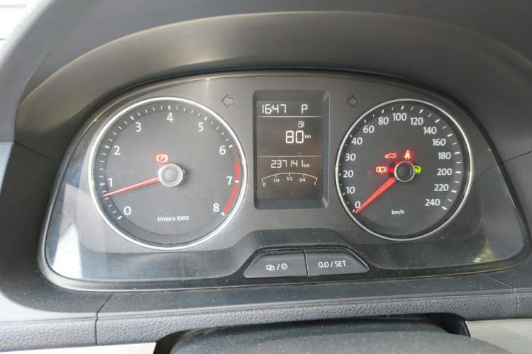 Used Volkswagen Lavida 2013 Restyled Classic 1.6L Automatic Comfort Edition Odometer Close Up