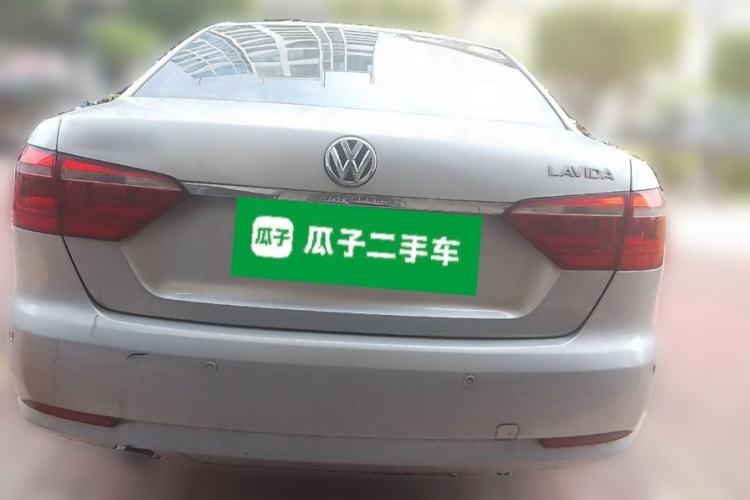 Used Volkswagen Lavida 2013 1.6L Automatic Fashion Edition Rear