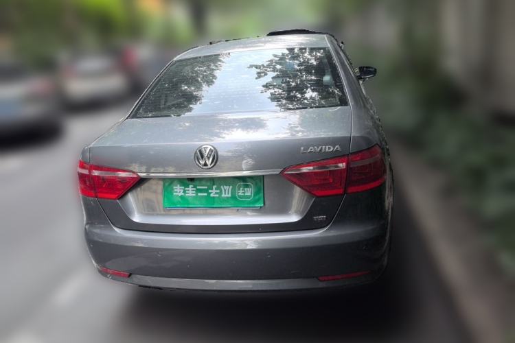 Used Volkswagen Lavida 2013 Revised Version 1.4 TSI DSG Luxury Edition Rear
