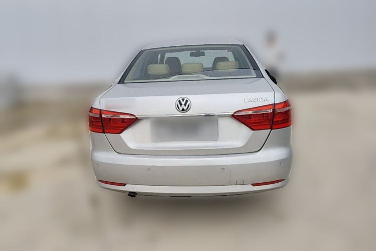 Used Volkswagen Lavida 2013 Revised Version 1.6L Automatic Luxury Edition Rear