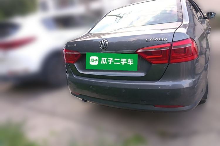 Used Volkswagen Lavida 2013 1.6L Manual Fashion Edition Rear