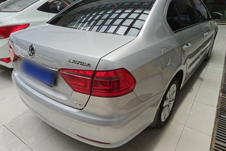 Used Volkswagen Lavida 2013 Revised Version 1.4 TSI DSG Comfort Edition Rear Right 45 Deg