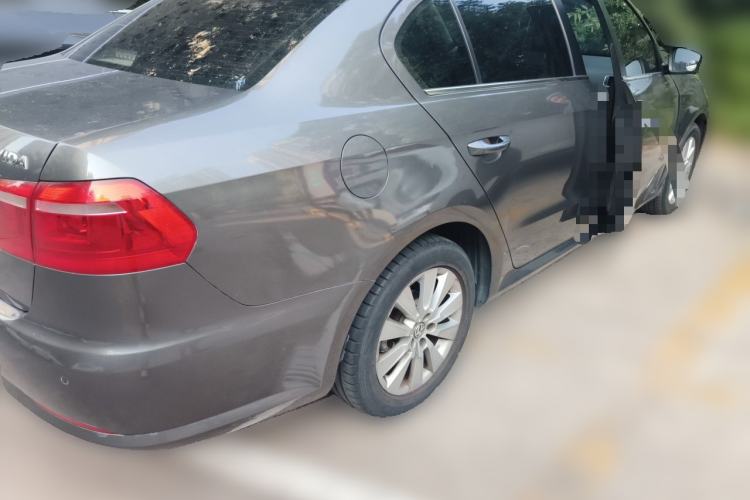 Used Volkswagen Lavida 2013 1.6L Manual Comfort Edition Rear Right 45 Deg
