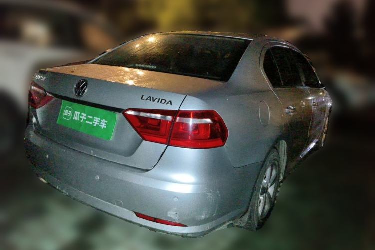 Used Volkswagen Lavida 2013 Revised Classic 1.6L Automatic Fashion Edition Rear Right 45 Deg