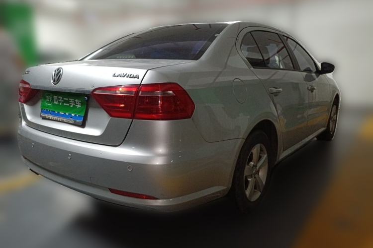 Used Volkswagen Lavida 2013 Revised Classic 1.6L Automatic Fashion Edition Rear Right 45 Deg