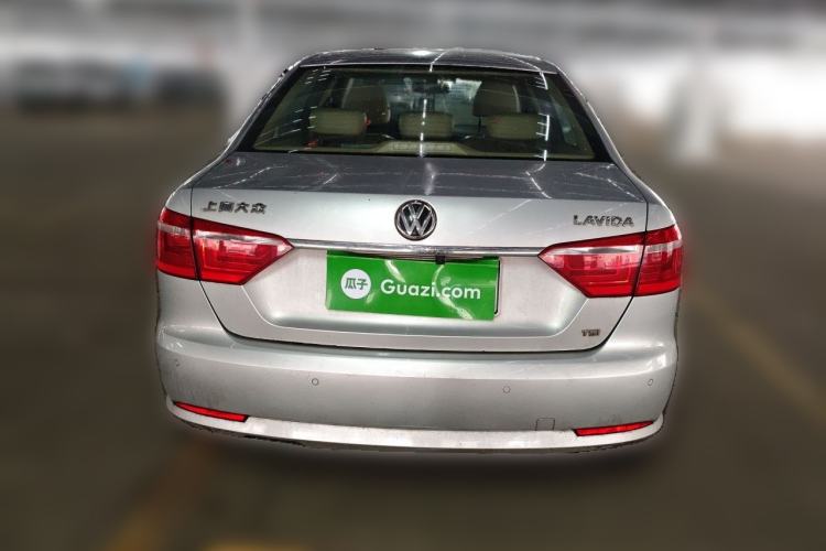 Used Volkswagen Lavida 2013 Revised Version 1.4 TSI DSG Luxury Edition Rear