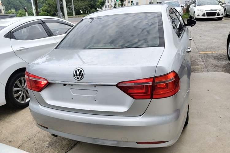 Used Volkswagen Lavida 2013 Revised Classic 1.6L Automatic Fashion Edition Rear