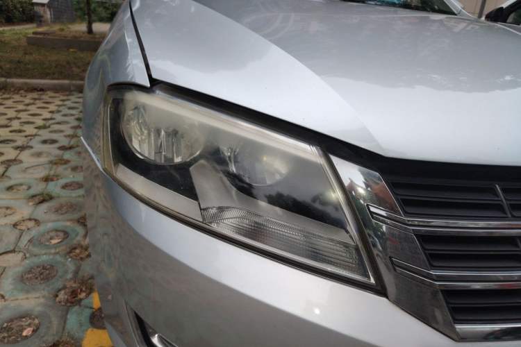 Used Volkswagen Lavida 2013 1.4TSI DSG Luxury Edition Right Front Headlight