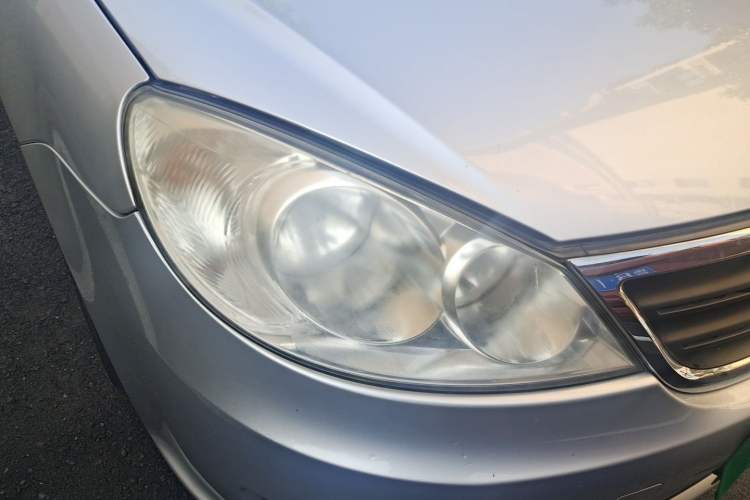 Used Volkswagen Lavida 2013 1.6L Manual Fashion Edition Right Front Headlight