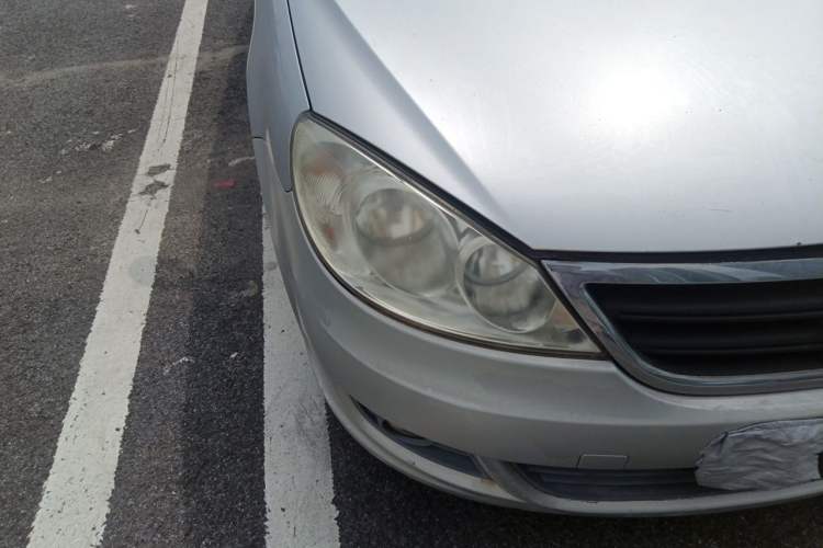 Used Volkswagen Lavida 2013 Classic 1.6L Manual Fashion Edition Right Front Headlight
