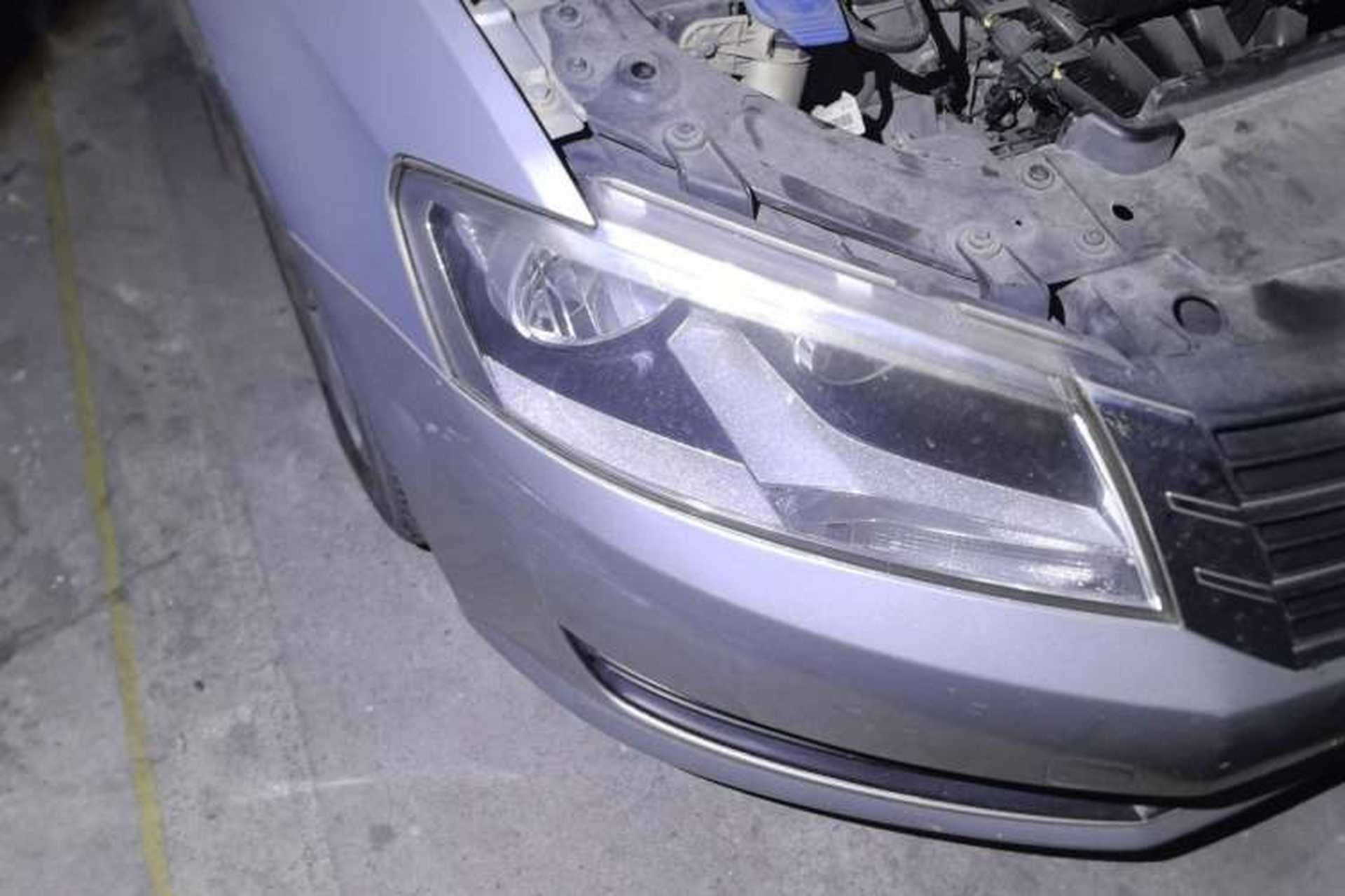 Used Volkswagen Lavida 2013 Revised Classic 1.6L Automatic Fashion Edition Right Front Headlight