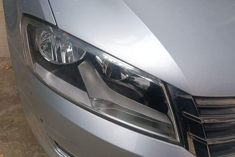 Used Volkswagen Lavida 2013 Restyled Classic 1.6L Automatic Comfort Edition Right Front Headlight