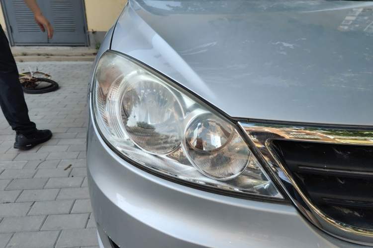 Used Volkswagen Lavida 2013 Classic 1.6L Manual Fashion Edition Right Front Headlight