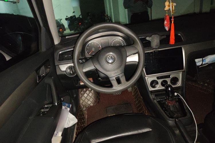 Used Volkswagen Lavida 2013 Revised Version 1.4 TSI DSG Comfort Edition Steering Wheel