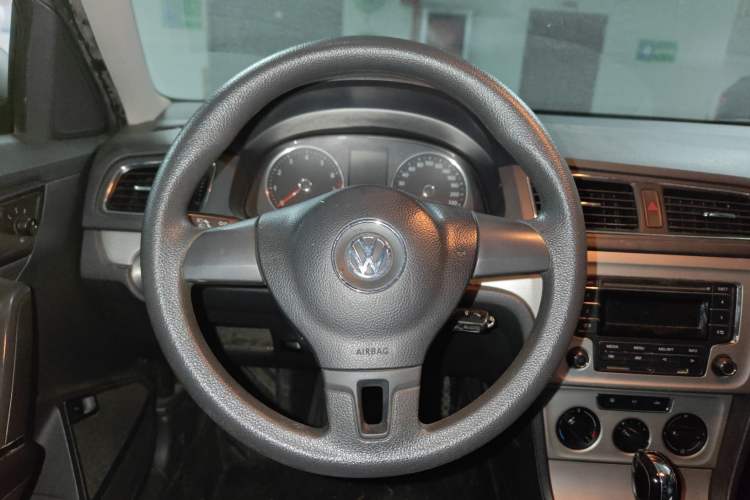 Used Volkswagen Lavida 2013 Revised Version 1.4 TSI DSG Comfort Edition Steering Wheel