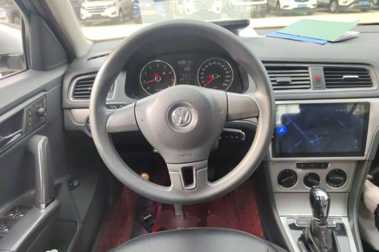 Used Volkswagen Lavida 2013 Restyled Classic 1.6L Automatic Comfort Edition Steering Wheel